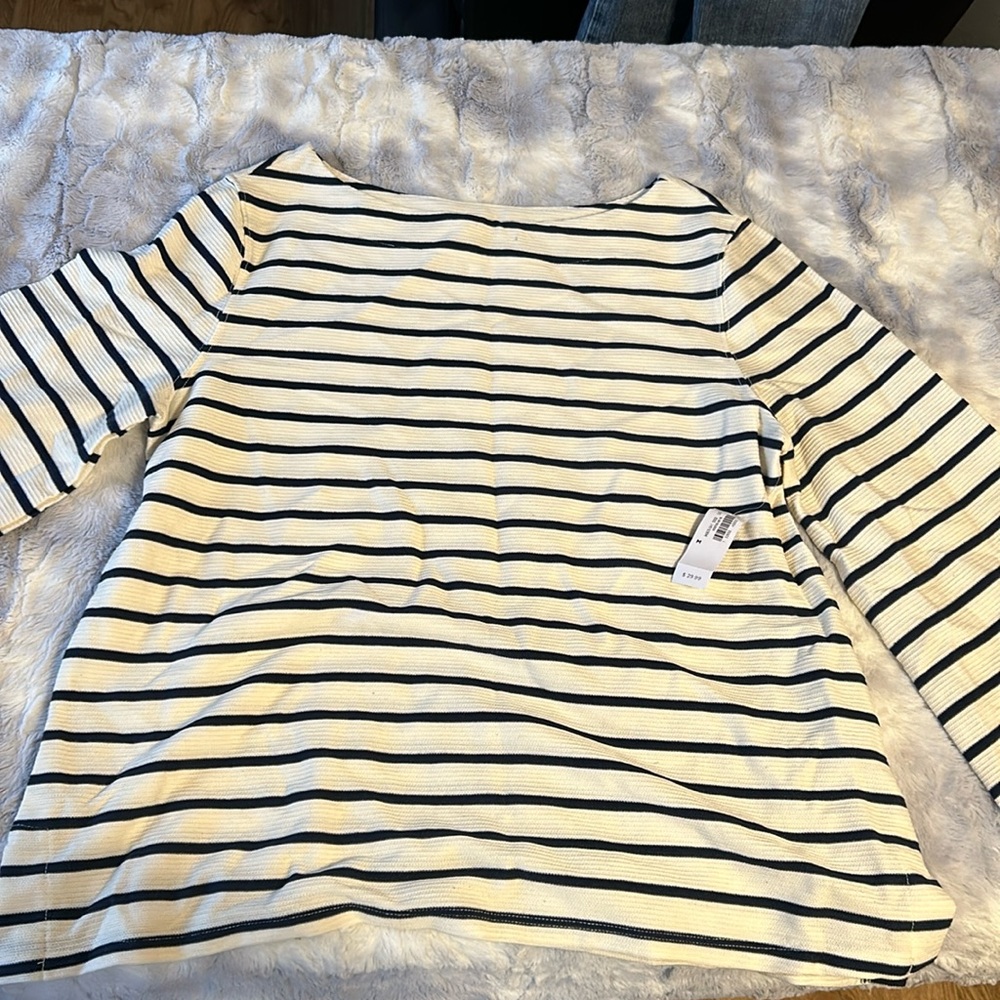 Women’s shirt